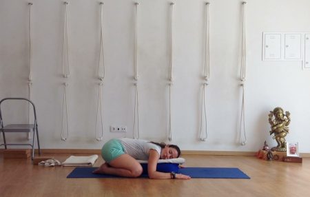 Iyengar Yoga para a zona lombar